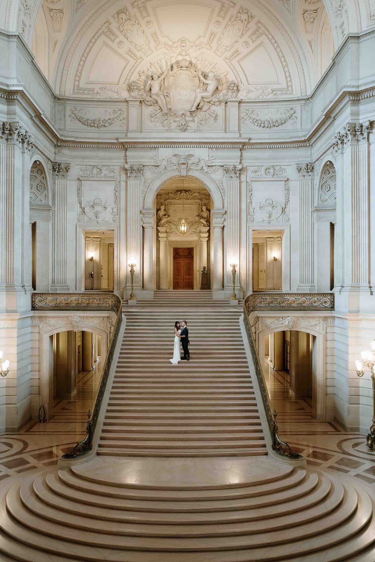 THOMAS AND AMANDA (Elopement photoshoot at the San francisco city hall)