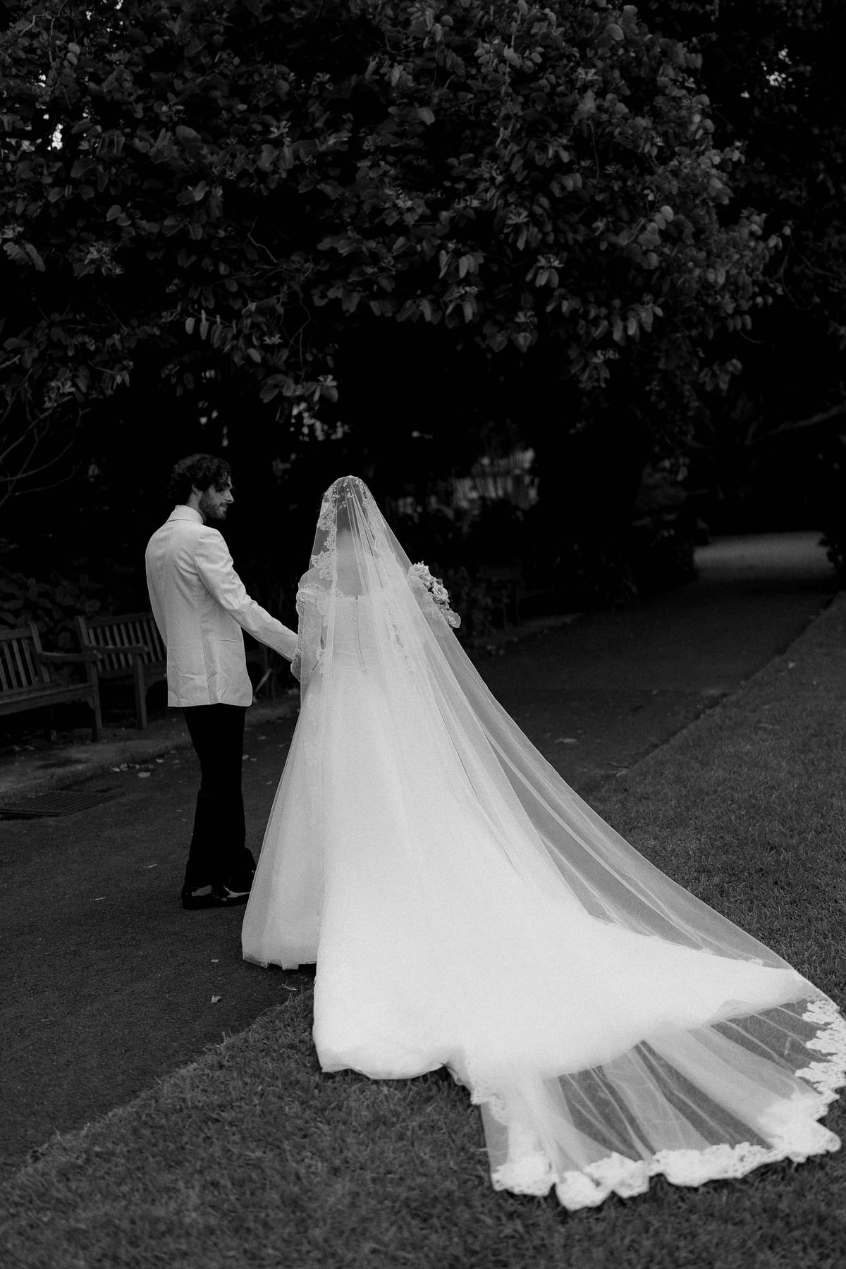 MARIA & HARRY